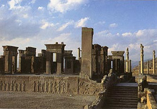 Persepolis Apadana oszlopok